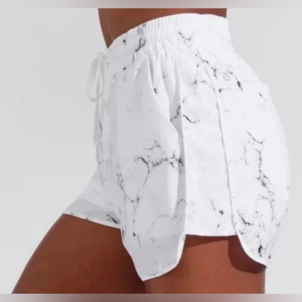 Buffbunny marble flo shorts!